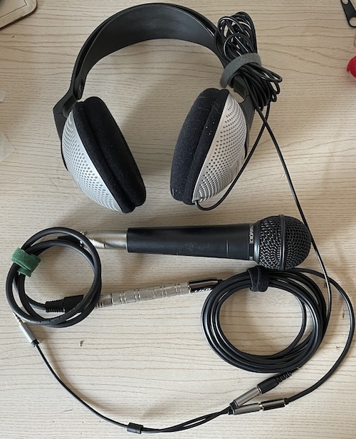 Complete dynamic mic with MacBook recording setup using adapters